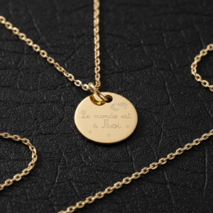 Pendentif prégravé 15mm "monde"  Or Plaqué 18K