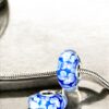 CHARM rond resine bleue fleurie – Image 4