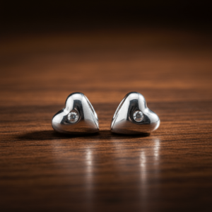 Charm coeur allongé avec 1 cristal